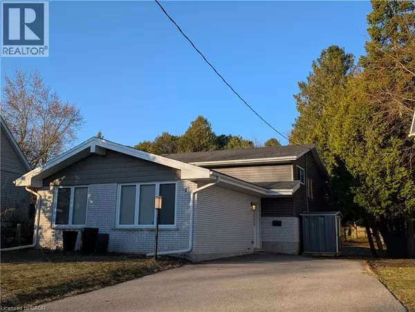 17 ROOSEVELT Avenue, Waterloo, ON N2H2N2