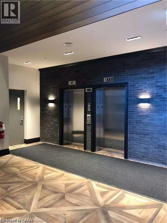 Hamilton, ON L8P4A6,101 LOCKE ST South #405