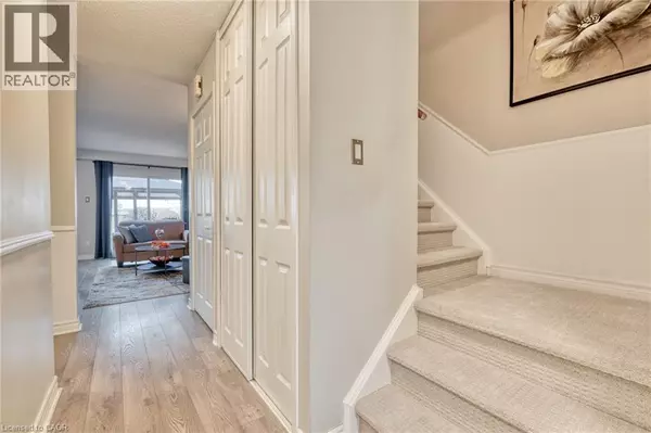 Hamilton, ON L9A4W9,31 BRYNA Avenue