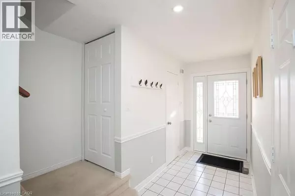 Oakville, ON L6H6E2,2350 GRAND RAVINE DR #12