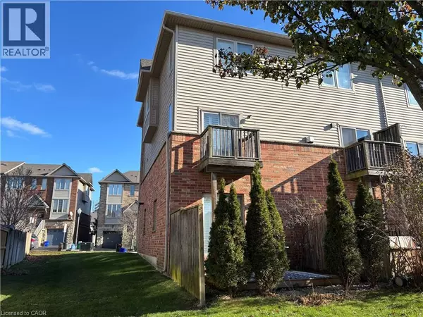 Ancaster, ON L9G0A5,15 CHAPMAN Lane