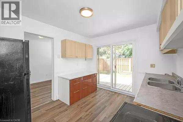 Burlington, ON L7L2Z4,5193 BANTING Court