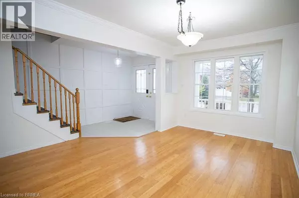 Brantford, ON N3T0B1,110 HUNTER Way