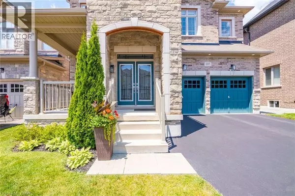 Waterdown, ON L8B1W7,107 AVANTI Crescent