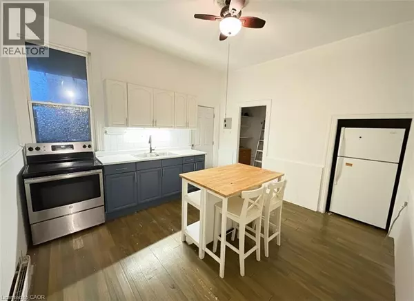 Hamilton, ON L8N2X6,81 GRANT AVE #2