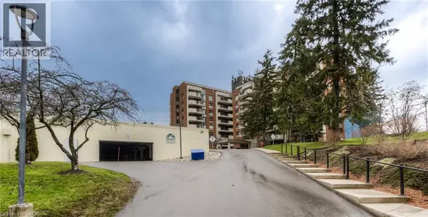 Kitchener, ON N2H6P2,260 SHELDON AVE North #212