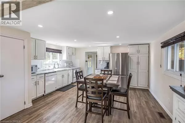 Brantford, ON N3R2N6,37 MORTON Avenue