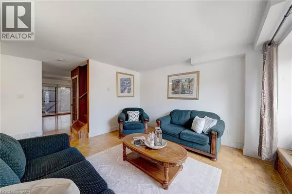 Hamilton, ON L8V2V2,408 EAST 21ST Street