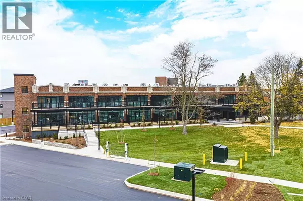 Hamilton, ON L9C2B1,555 SANATORIUM RD #204