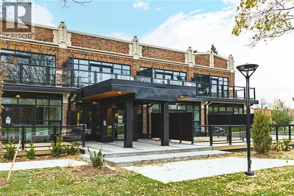 555 SANATORIUM RD #204, Hamilton, ON L9C2B1