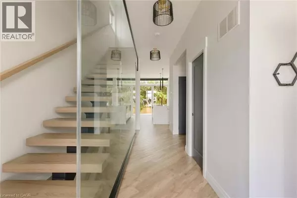 Grand Bend, ON N0M1T0,26 HURON Street