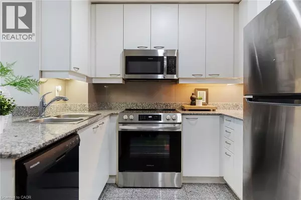 Toronto, ON M8V3W9,88 PALACE PIER CT #902