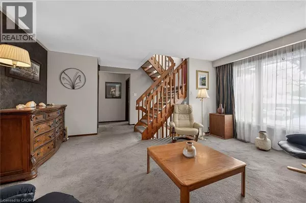 Hamilton, ON L9C4T3,356 CRANBROOK Drive