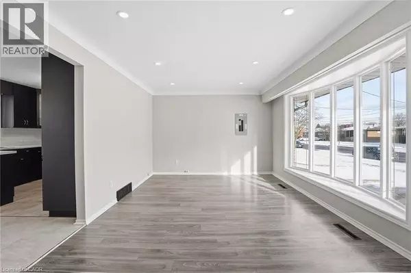 Welland, ON L3B1B2,93 WELLINGTON Street