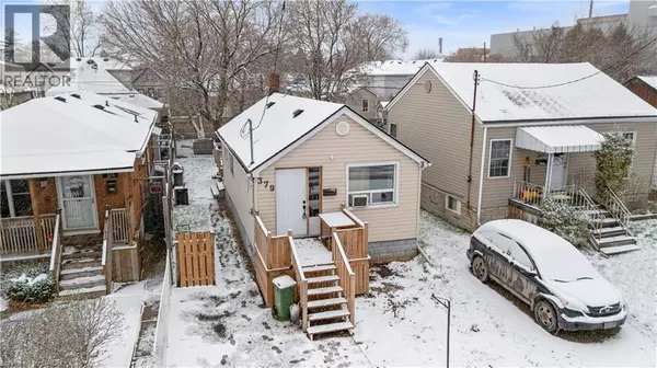 Hamilton, ON L8H5L2,379 STRATHEARNE Avenue