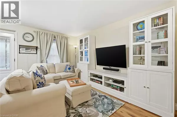 Hamilton, ON L8H4H6,80 PROVINCE Street N