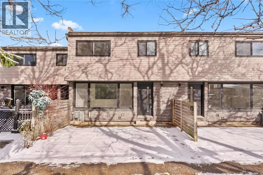 270 MONTMORENCY DR #512, Hamilton, ON L8J5H1