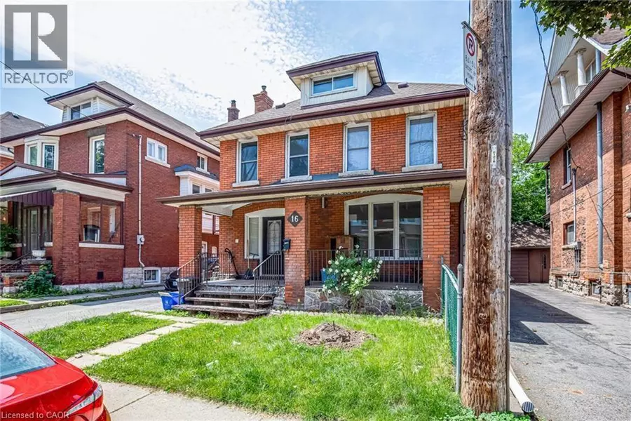 16 EASTBOURNE Avenue, Hamilton, ON L8M2M7