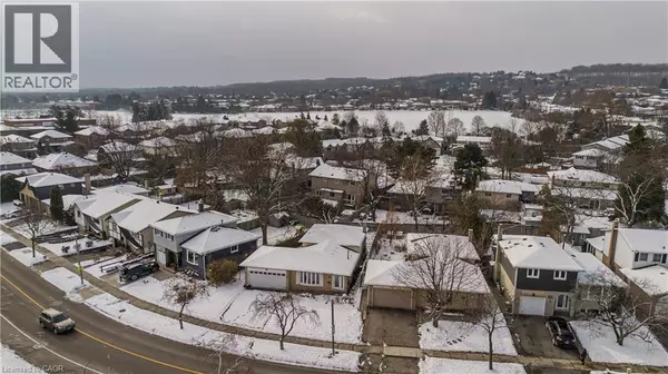 Burlington, ON L7P3V6,2374 DUNCASTER Drive