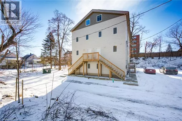 5 FRONT Street, London, ON N6C1K4