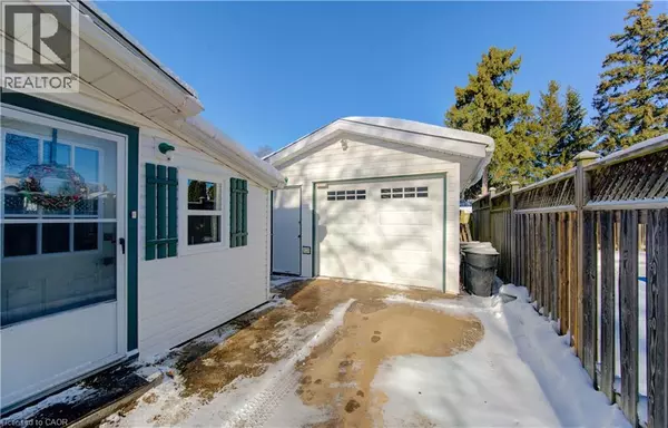 Cambridge, ON N3H4J1,149 DURHAM Avenue