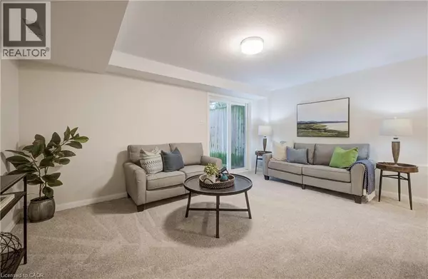 Kitchener, ON N2E3T2,194 WINDFLOWER Drive