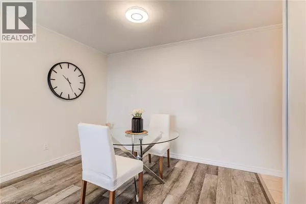 Kitchener, ON N2G4M1,81 CHURCH ST #1504