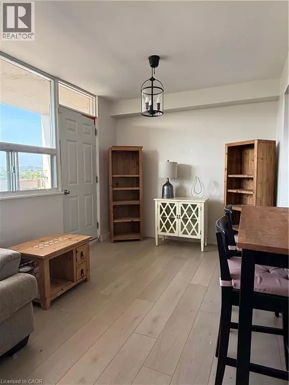 Stoney Creek, ON L8K5J2,15 ALBRIGHT RD #705