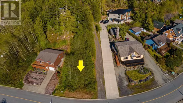 338 Pacific Cres, Ucluelet, BC V0R3A0