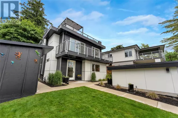 Central Saanich, BC V8M2G2,772 Harding Lane