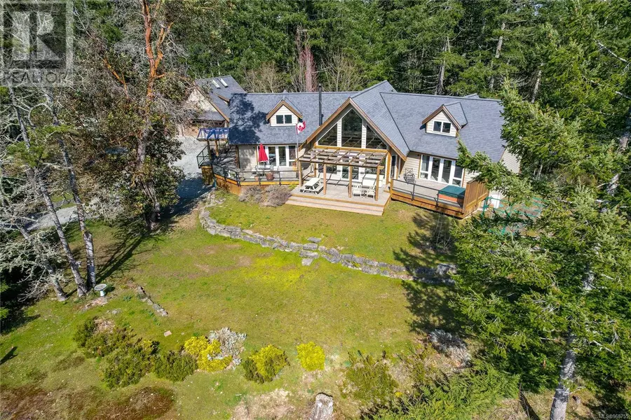 266 Canvasback Pl, Salt Spring, BC V8K2W5