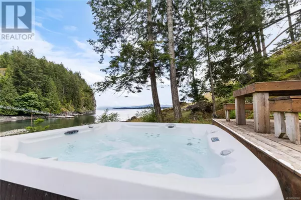 Quadra Island, BC V0P1H0,SL 6 Whalebone Cove Rd