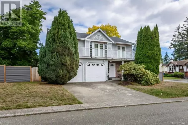 Comox, BC V9M3H1,1444 Ridgemount Dr