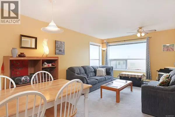 Courtenay, BC V9J1L0,1105 Henry RD #101