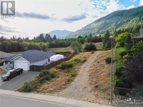 Lake Cowichan, BC V0R2G1,464 Mountain View Dr