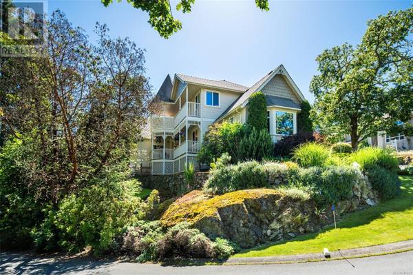 6797 Greig Crt, Central Saanich, BC V8M2G4