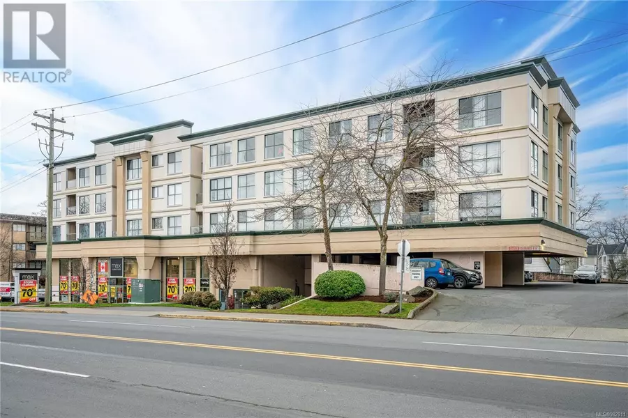 3460 Quadra ST #307, Saanich, BC V8X1G6