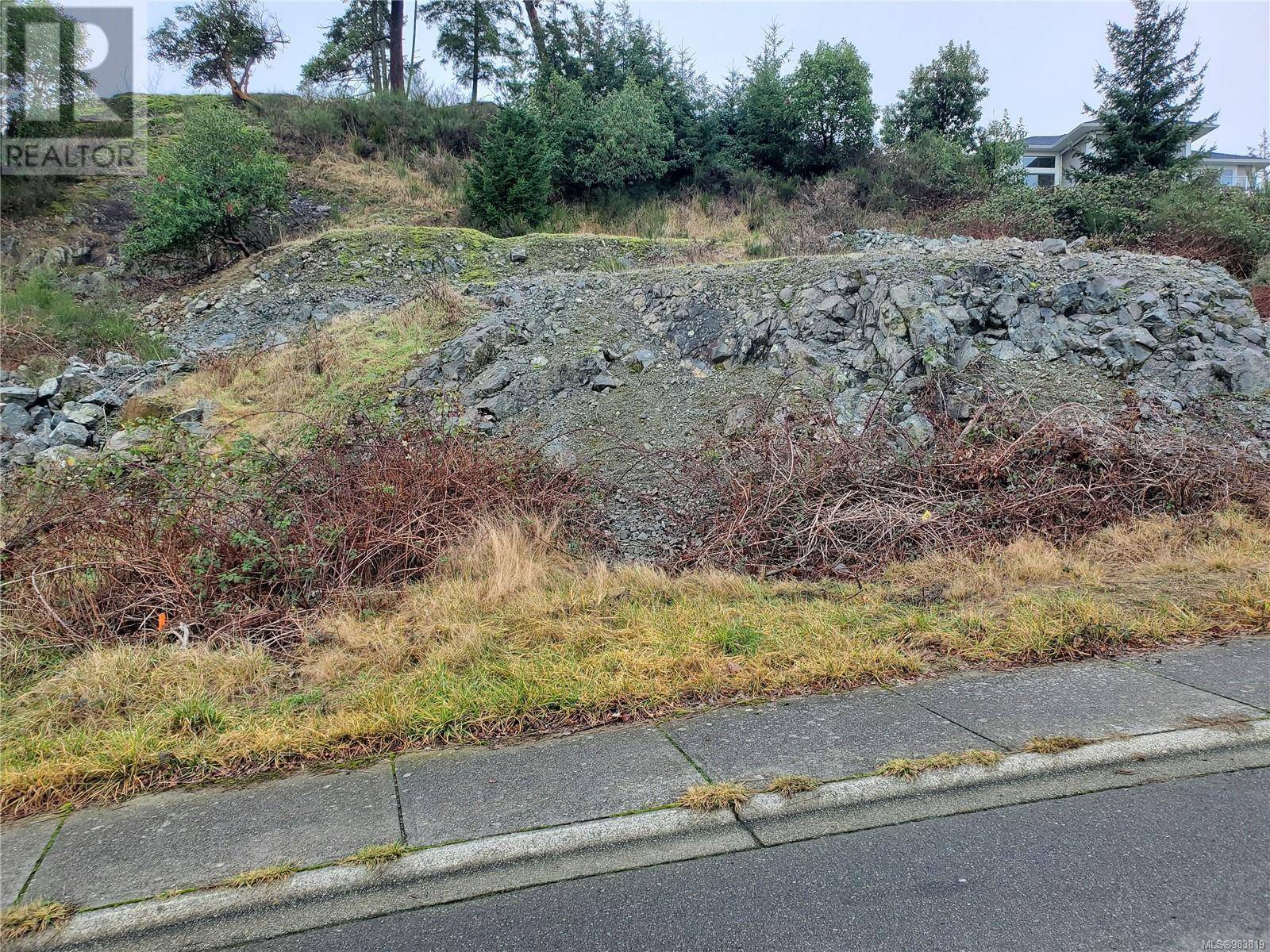 Nanaimo, BC V9T6M6,5384 Colbourne Dr