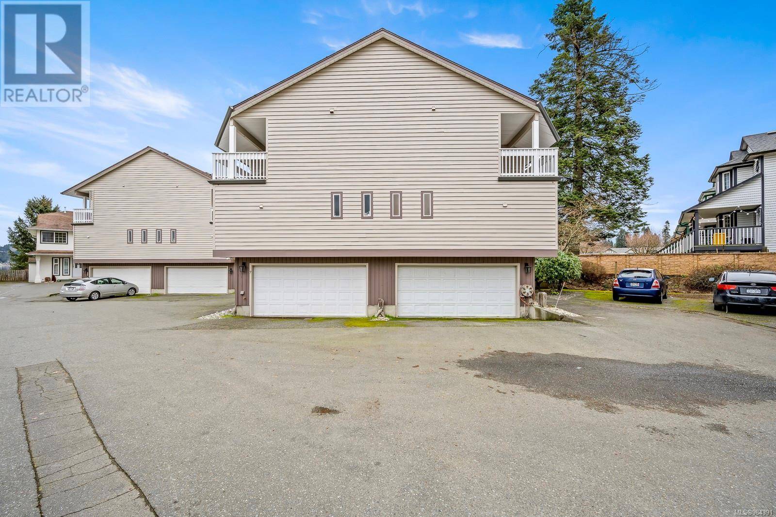 Courtenay, BC V9N2L7,3020 Cliffe AVE #8