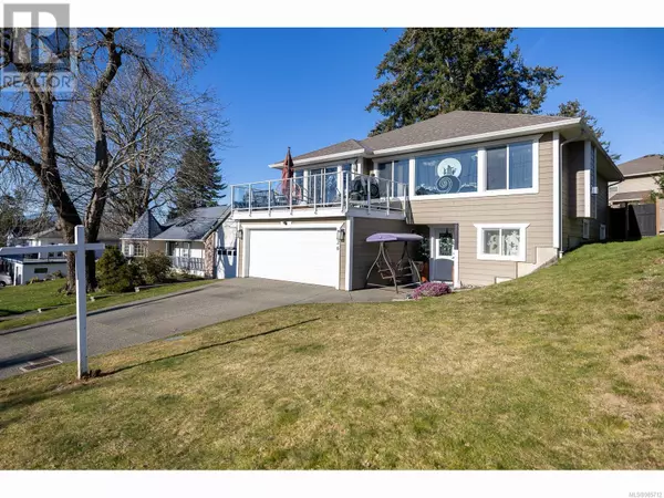 Comox, BC V9M3C6,1426 NOEL Ave