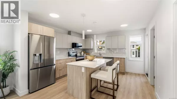 Saanich, BC V8N3R9,4201 Tyndall AVE #4-203