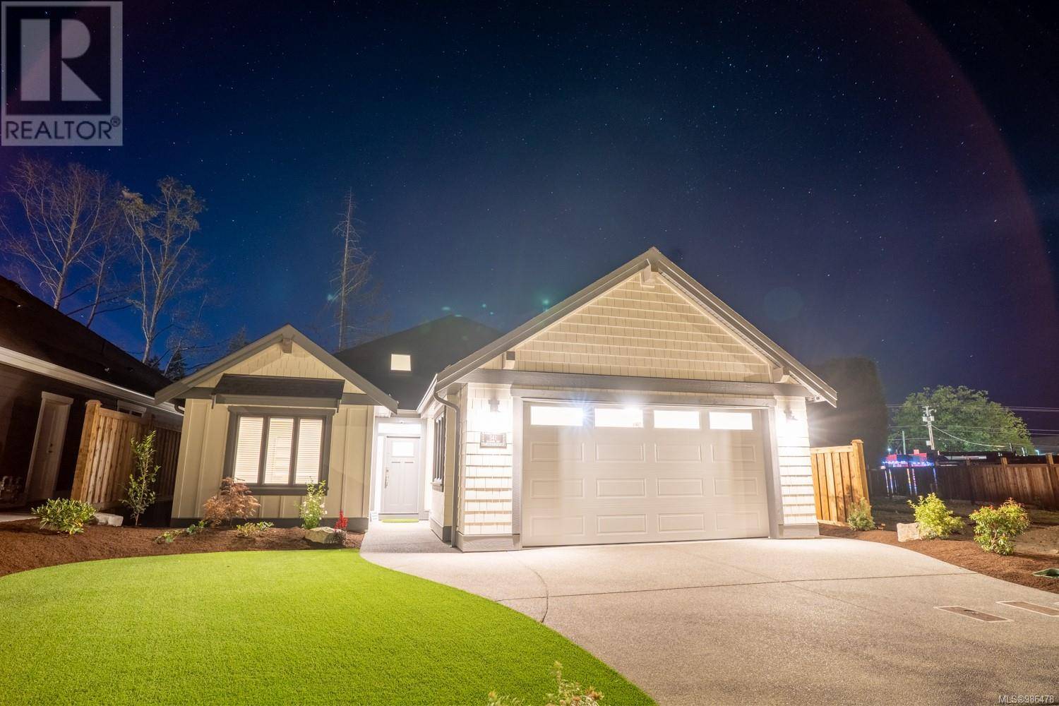 594 Rainbow Way, Parksville, BC V9P1H3