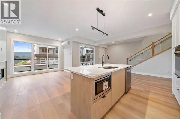 Langford, BC V9B7E2,2511 Bronzite Pl