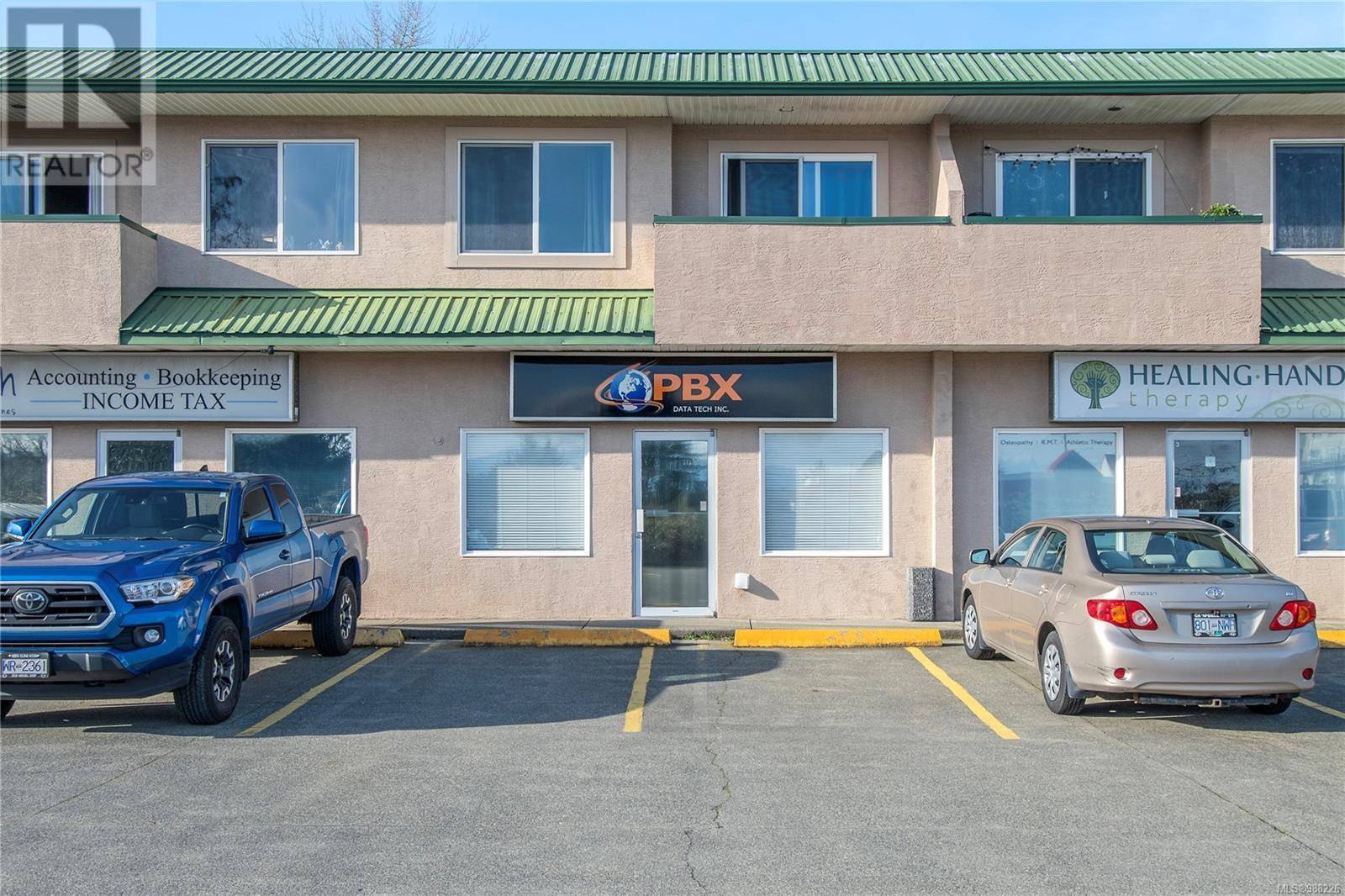 Campbell River, BC V9W2Y5,522 Dogwood ST South #2