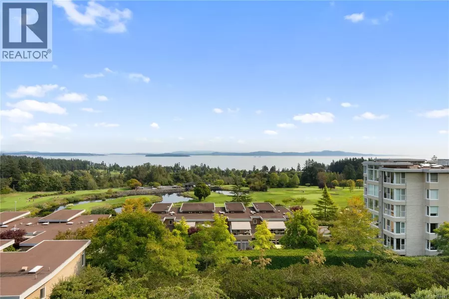 748 Sayward Hill TER #402, Saanich, BC V8Y3K1