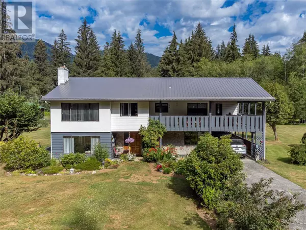1301 Sayward Rd, Sayward, BC V0P1R0