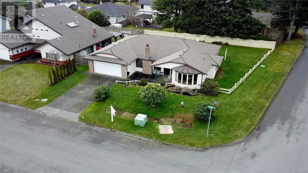 1821 Knutsford Pl, Saanich, BC V8N6E4