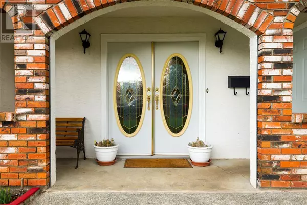 Saanich, BC V8N4W8,1744 Triest Cres