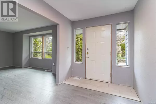 Central Saanich, BC V8M1A8,872 Brentwood Hts