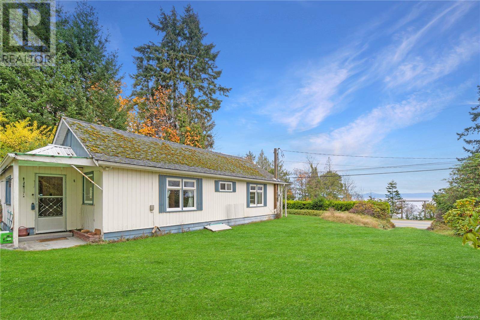 6850 Island Hwy W, Bowser, BC V0R1G0